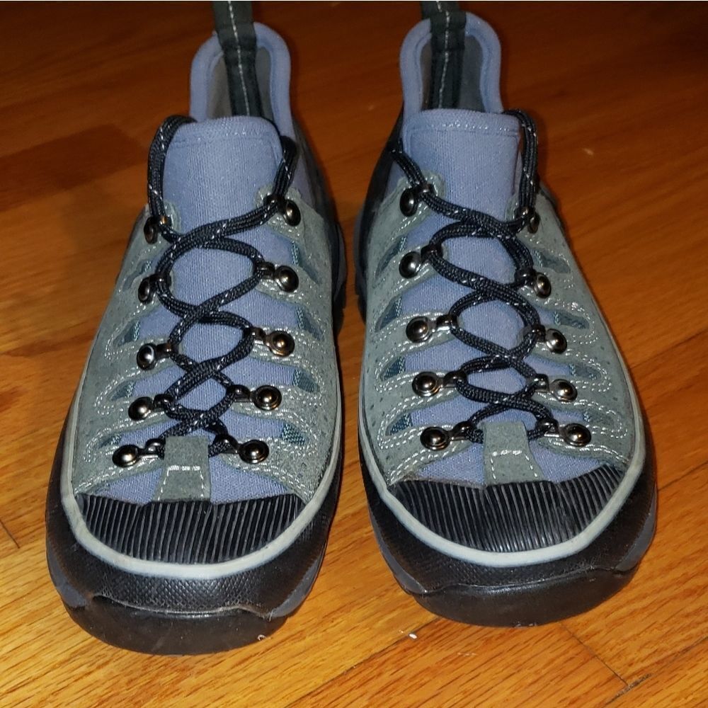 Bogs waterproof hiking Sneakers - Picture 2 of 8
